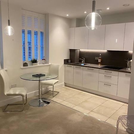 Unrivalled Location - Five Star - Worcester Apartment Exterior foto