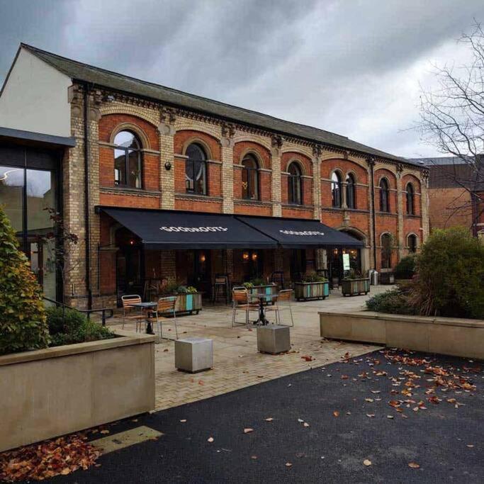 Unrivalled Location - Five Star - Worcester Apartment Exterior foto